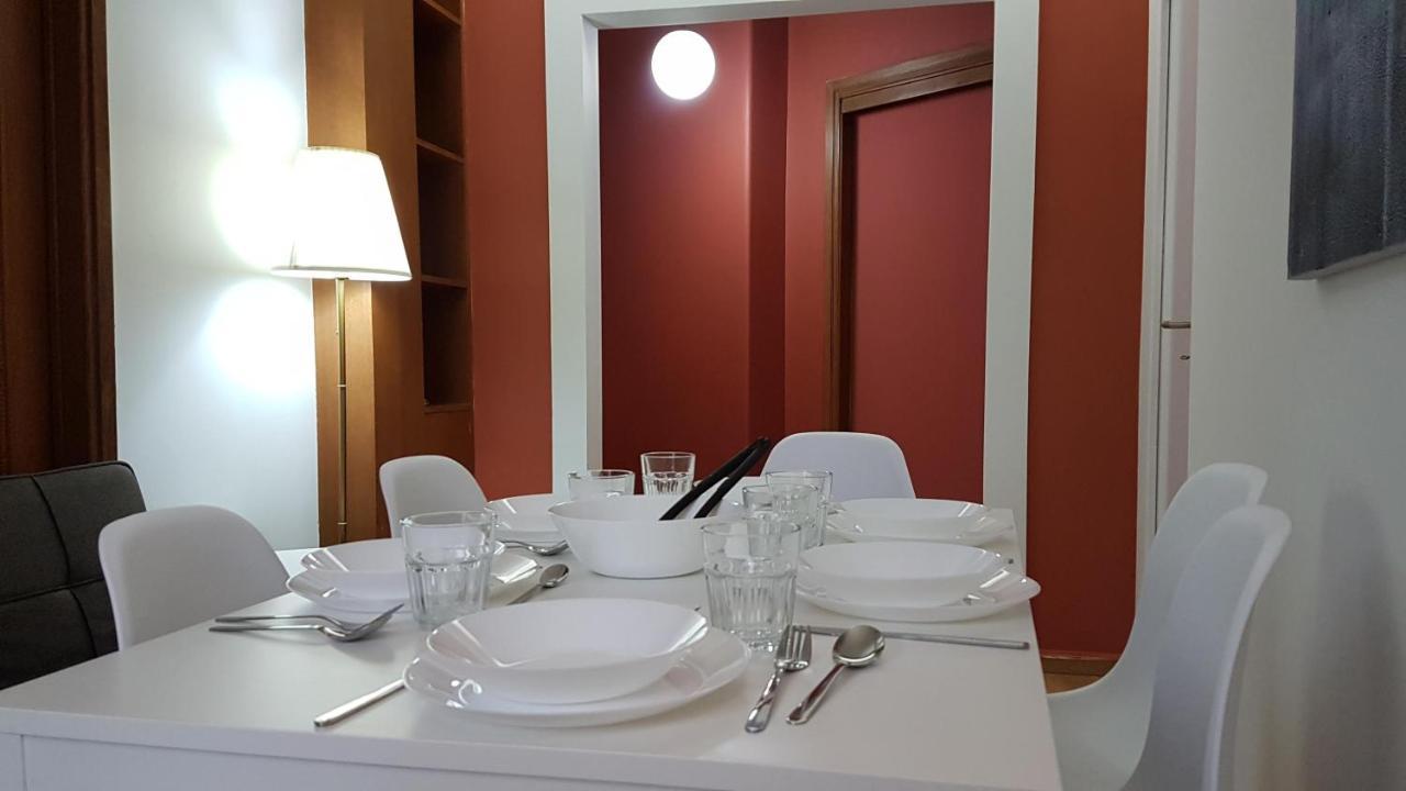 Apricot Apartment - Athens Center, 6 Bd, 2.5 Bath Kültér fotó
