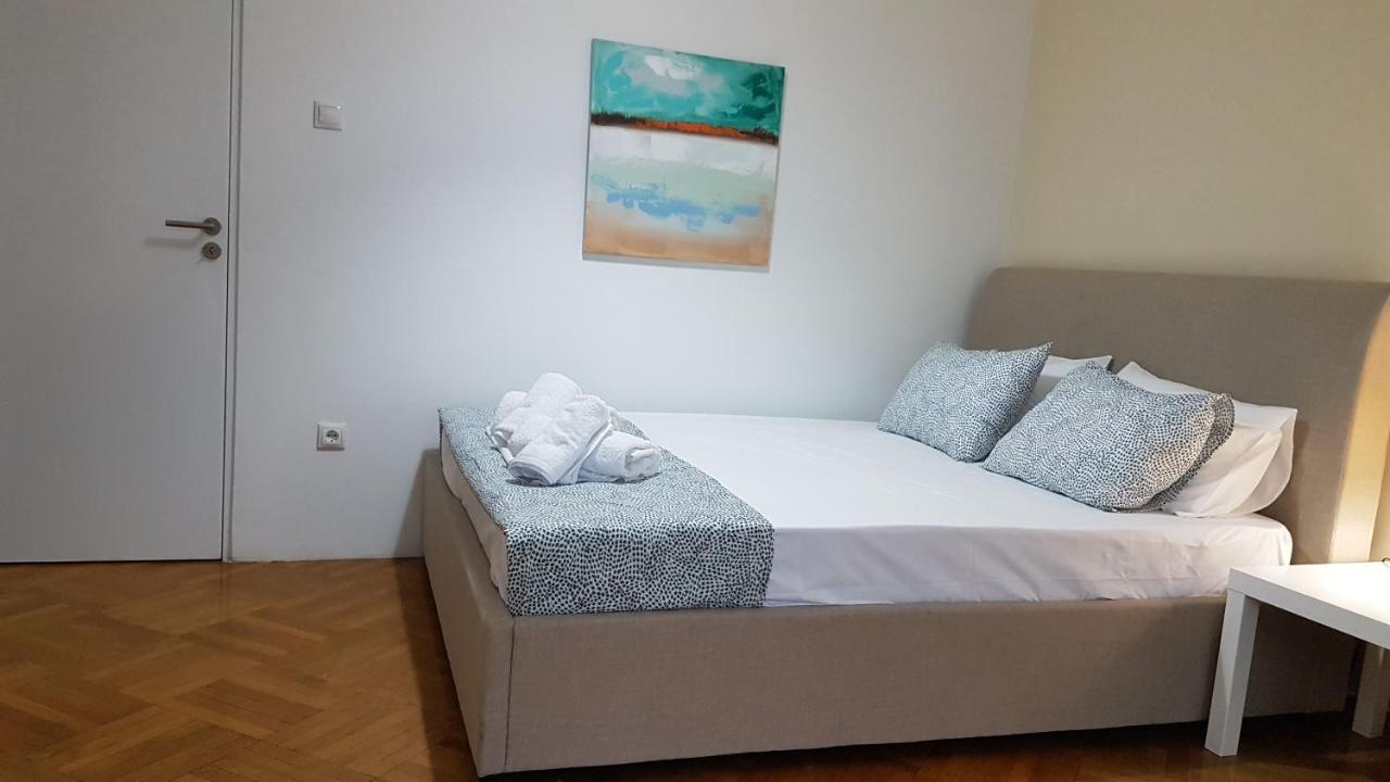 Apricot Apartment - Athens Center, 6 Bd, 2.5 Bath Kültér fotó